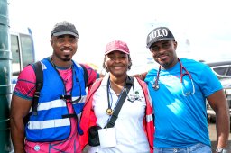 volunteers-partners-01