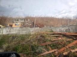 09-damaged-house-lumber-debris